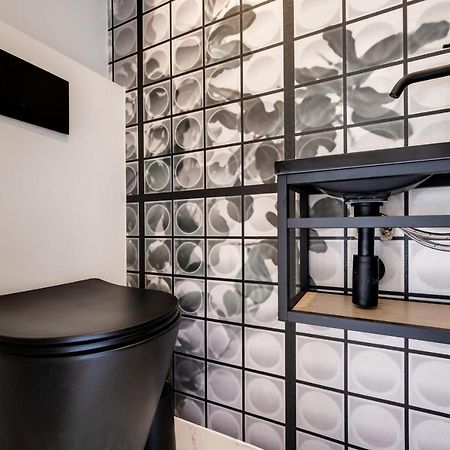 La Petite Suite - T1 In Duplex In The City Center Annecy Exterior photo